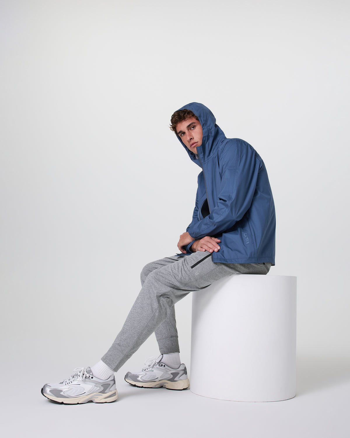 Men Vuori Sunday Performance Jogger Grey Heather
