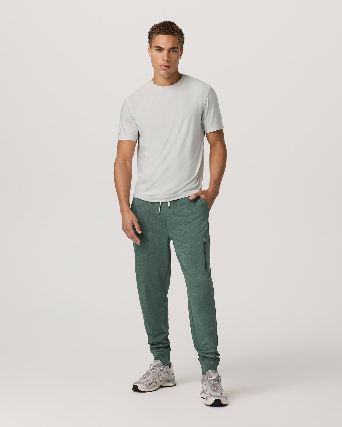 Men Vuori Men's Sunday Performance Jogger 28" Agate Green Heather