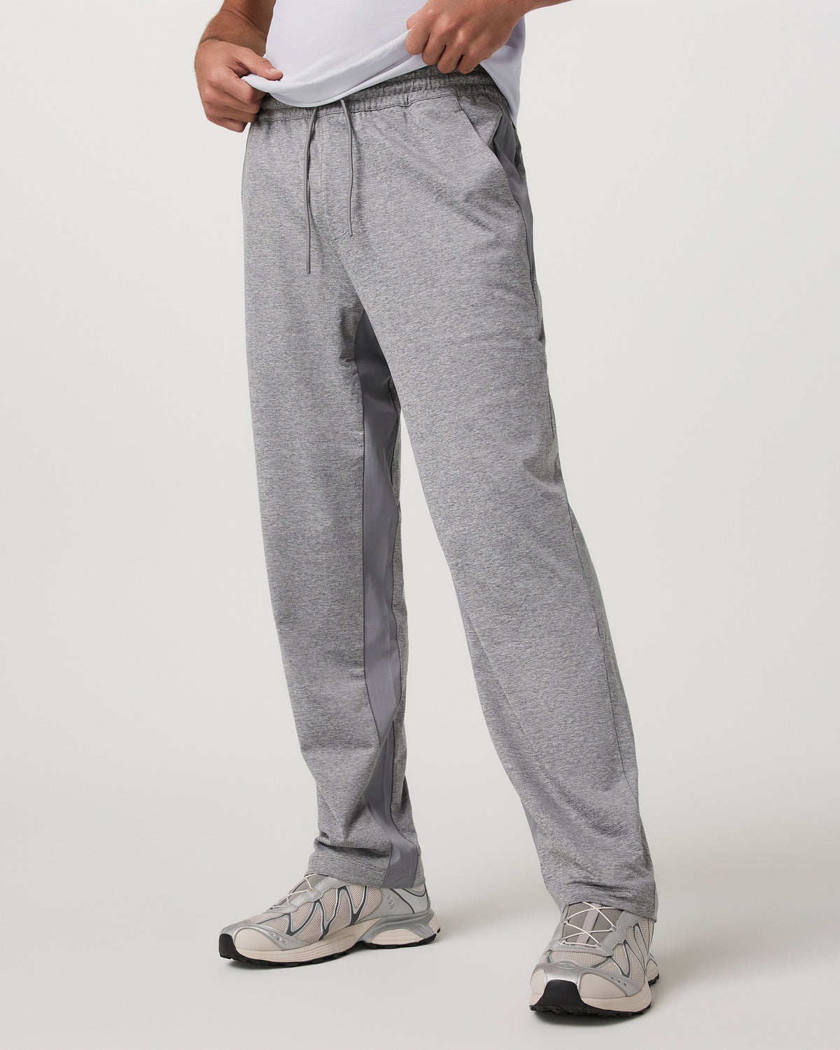 Men Vuori Men's Sunday Performance Track Pant 30" Grey Heather