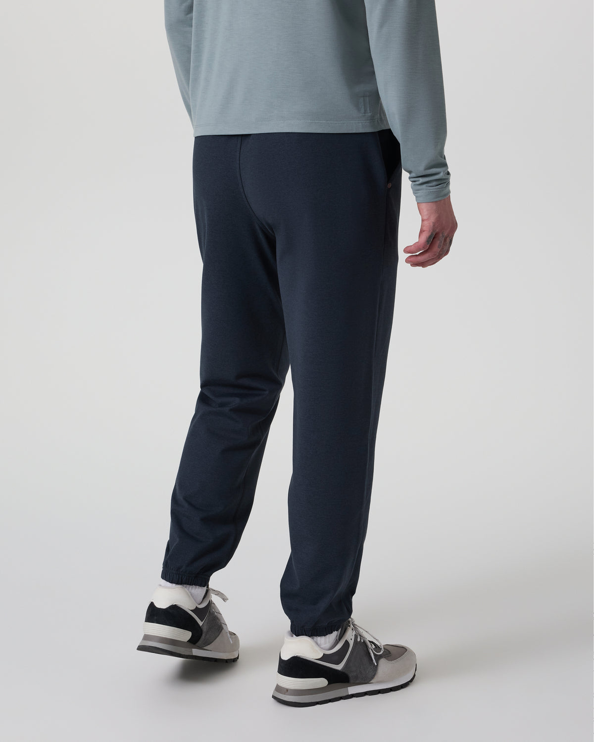 Men Vuori Coronado Performance Sweatpant Classic 28" Midnight Heather