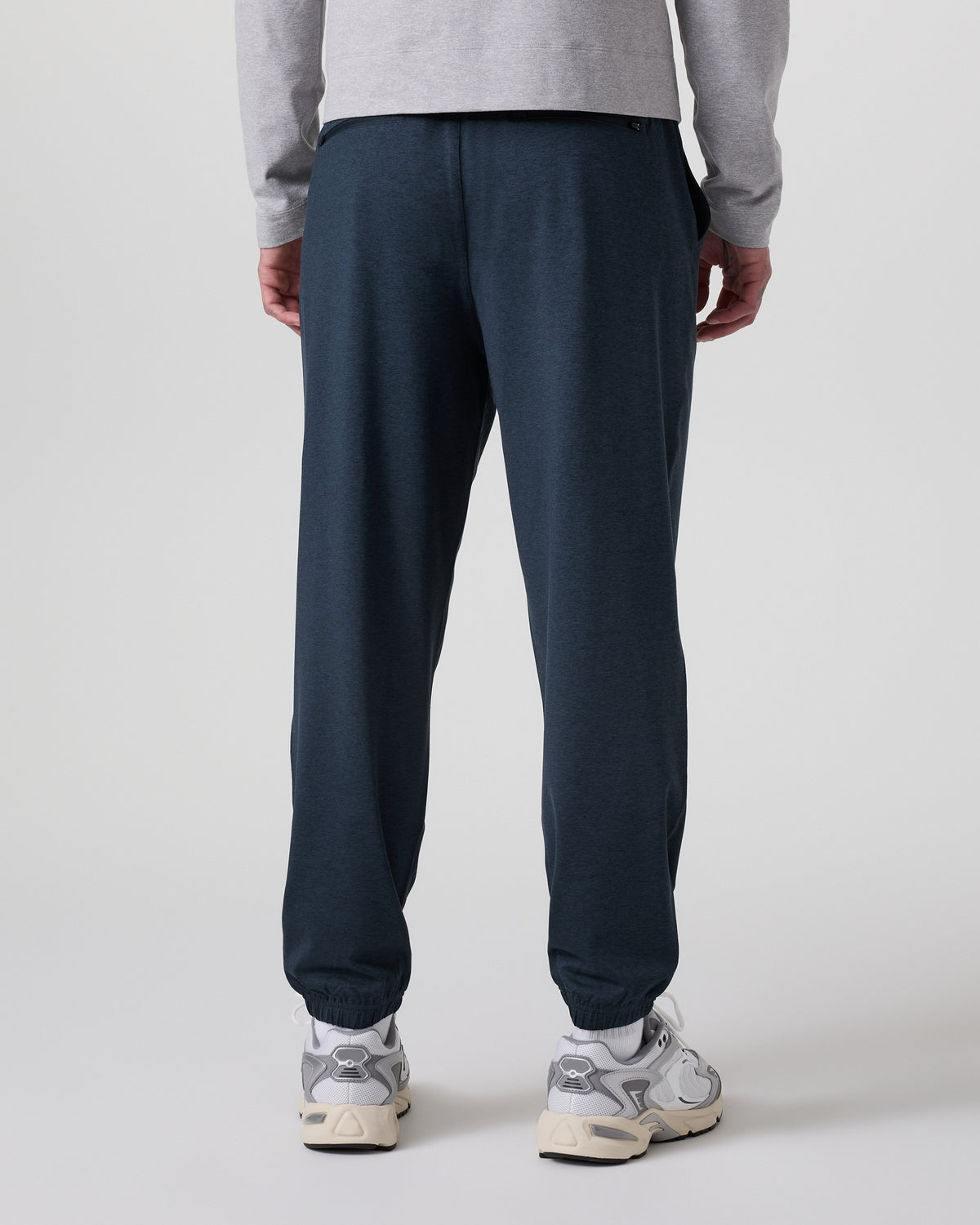 Men Vuori Sunday Performance Sweatpant Classic 28" Ink Heather