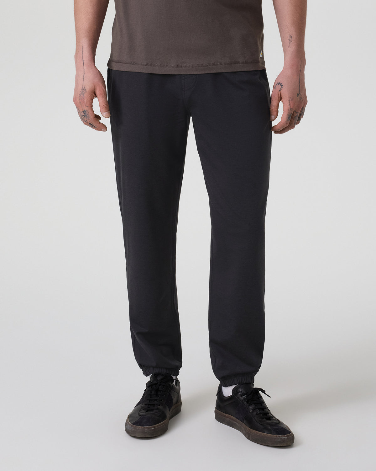 Men Vuori Coronado Performance Sweatpant Classic 28" Black Heather