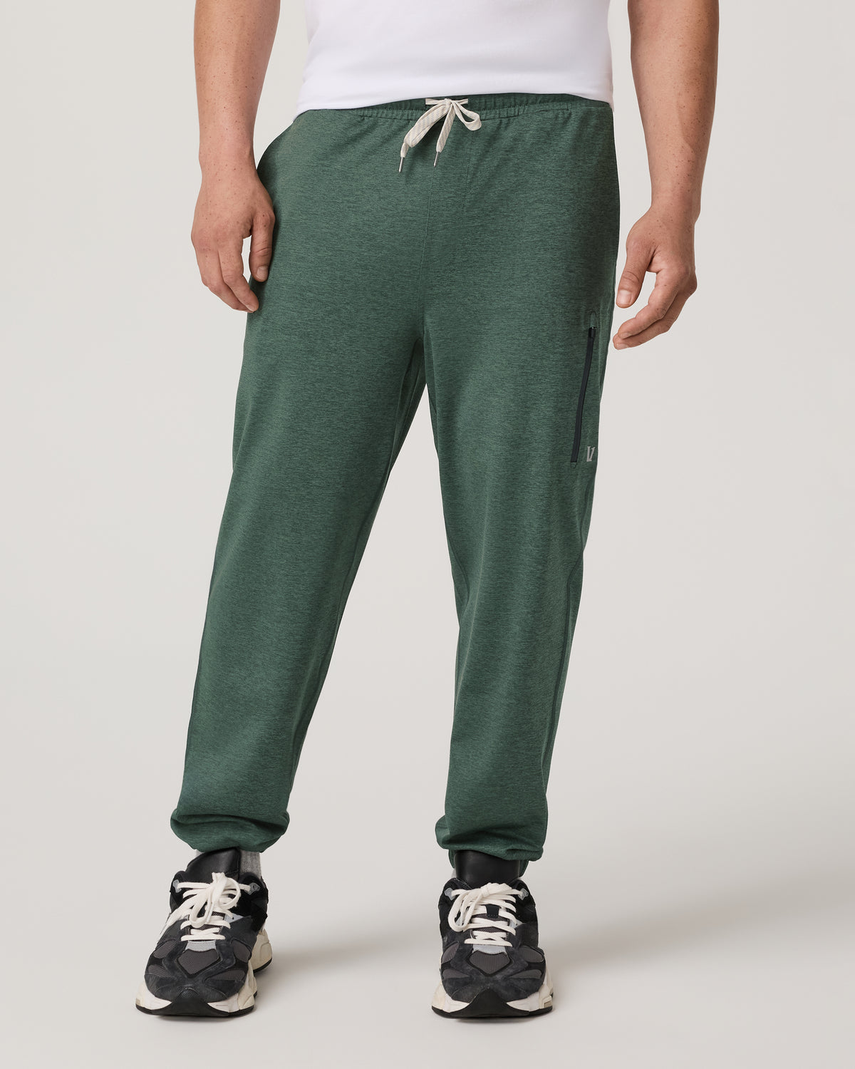 Men Vuori Sunday Performance Sweatpant 28" Men's Agate Green Pant