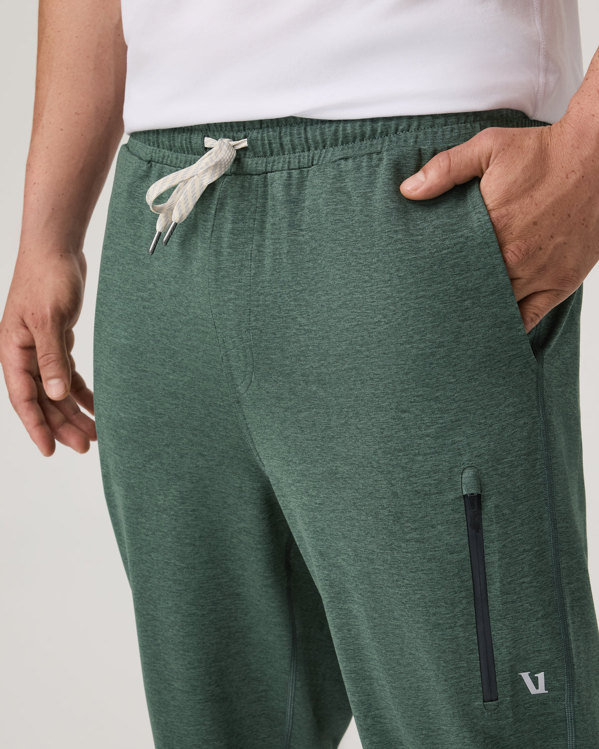 Men Vuori Sunday Performance Sweatpant 28" Men's Agate Green Pant