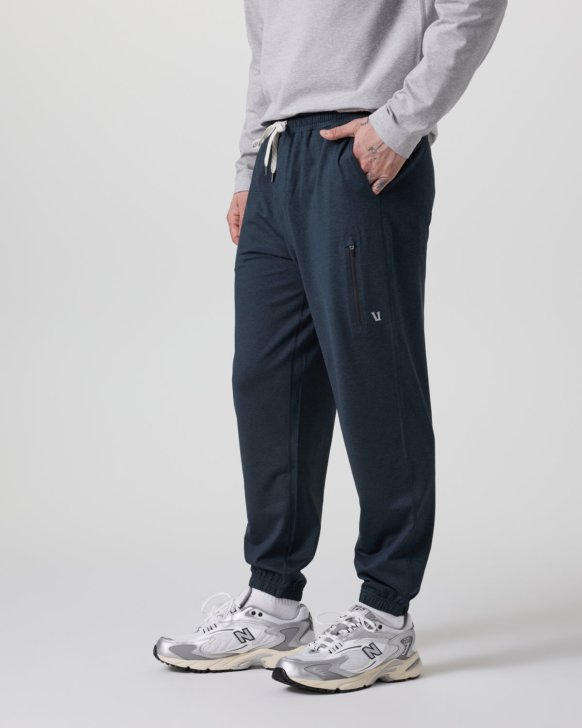 Men Vuori Sunday Performance Sweatpant Classic 30" Ink Heather