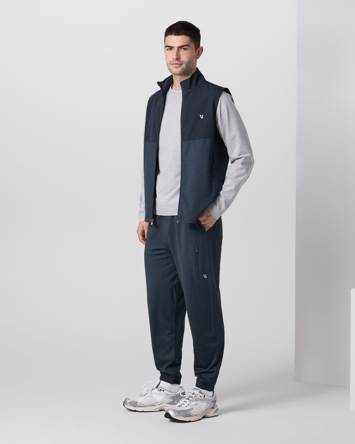 Men Vuori Sunday Performance Sweatpant Classic 30" Ink Heather