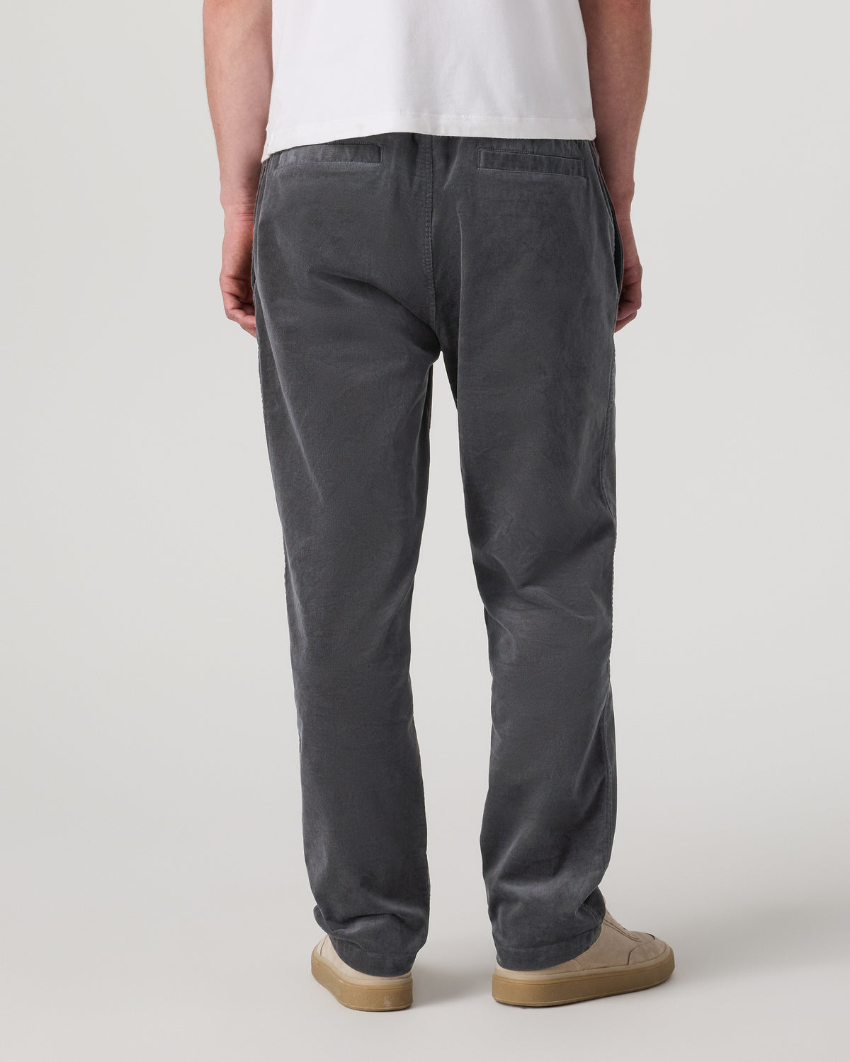Men Vuori Men's Optimist Elastic Waist Pant Classic Fit Charcoal