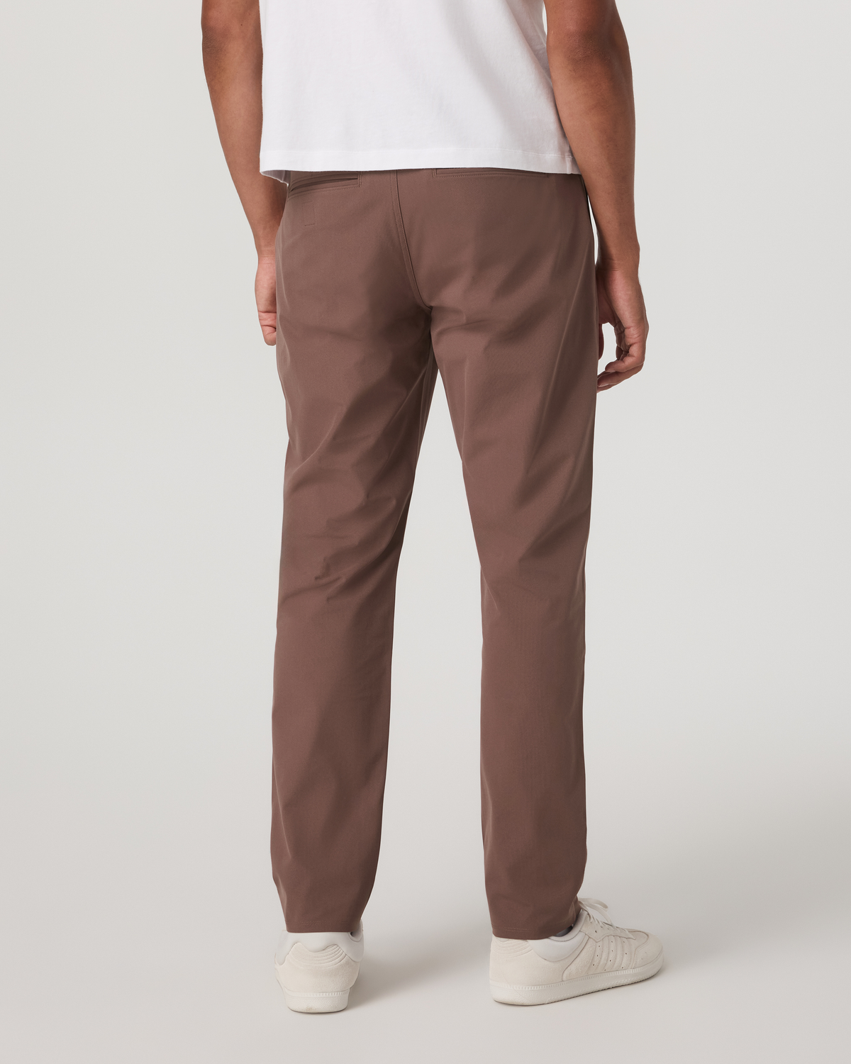 Men Vuori Meta Trouser Classic Fit 32" Men's Sable Tailored Pants