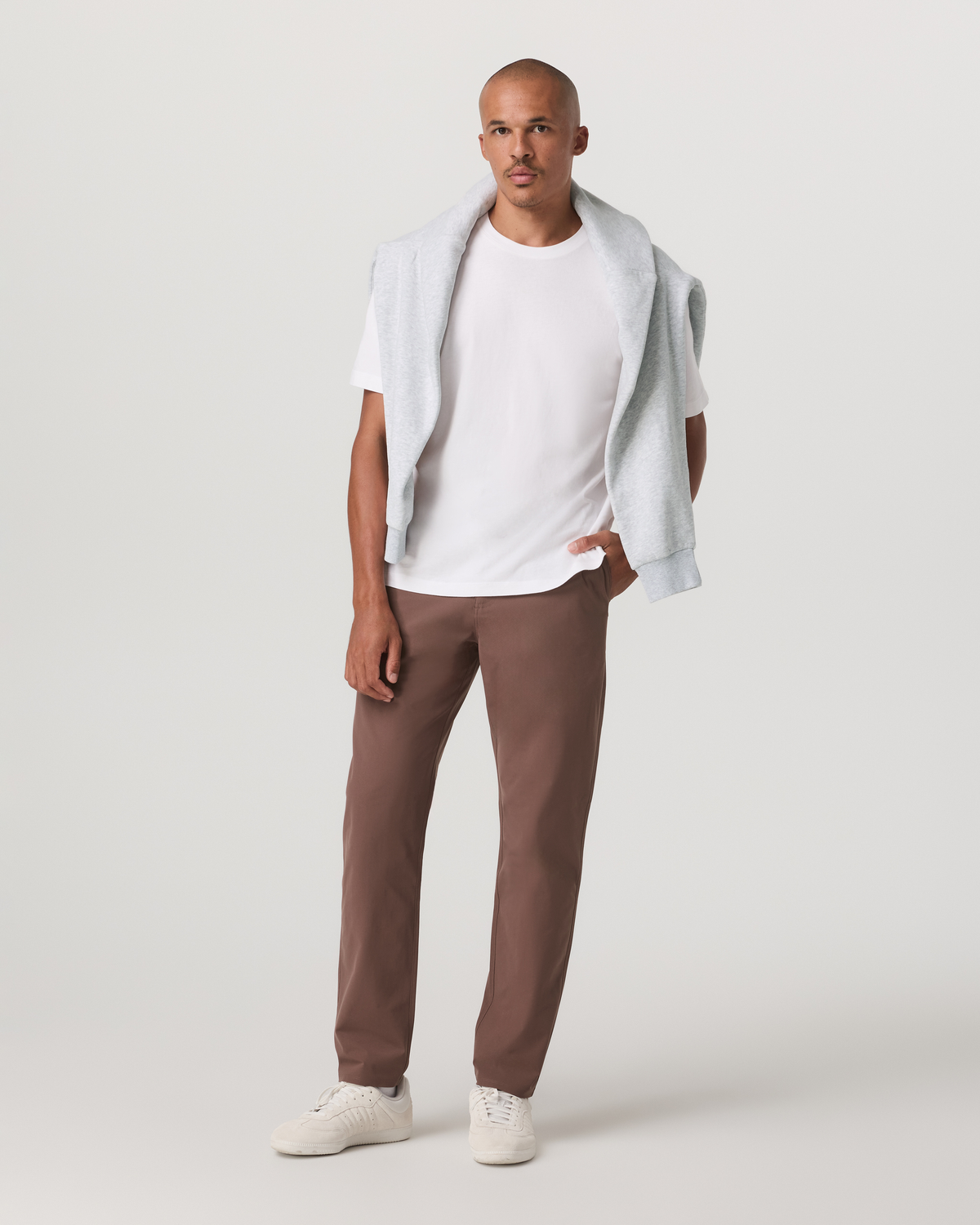 Men Vuori Meta Trouser Classic Fit 32" Men's Sable Tailored Pants