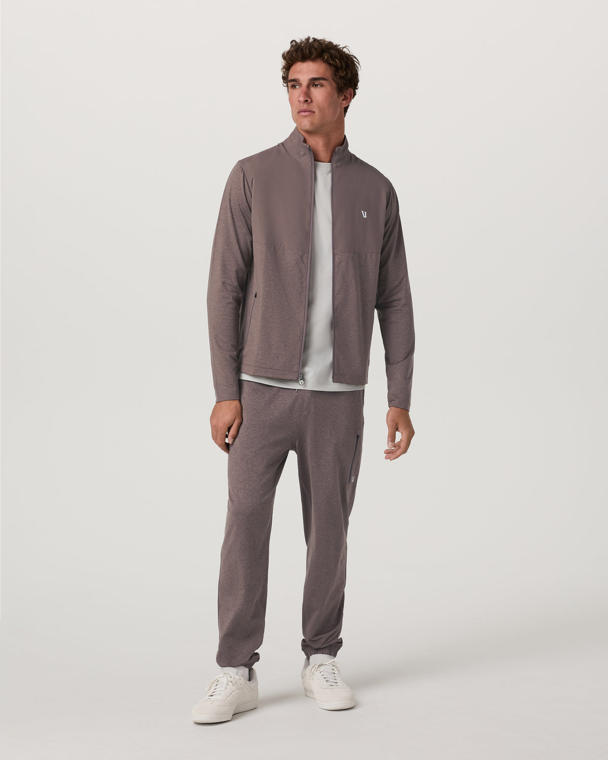 Men Vuori Sunday Performance Sweatpant 28" Men's Huckleberry Pant
