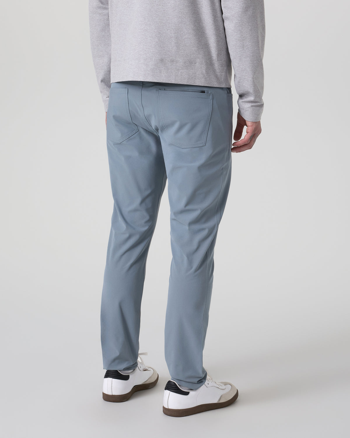 Men Vuori Meta Pant Athletic Slim 30" Dusty Blue 5-Pocket Pants