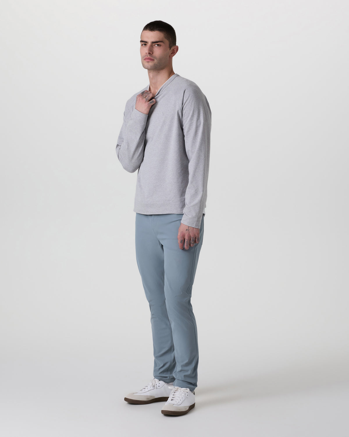 Men Vuori Meta Pant Athletic Slim 30" Dusty Blue 5-Pocket Pants
