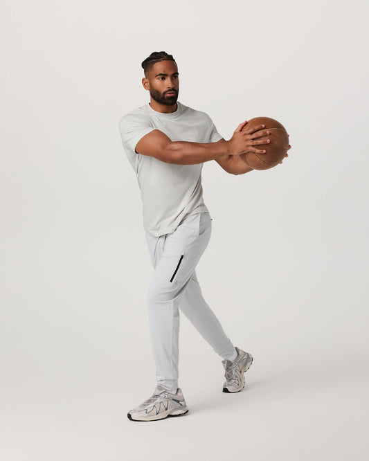 Men Vuori Sunday Performance Jogger 30" Men's Frost Grey Jogger