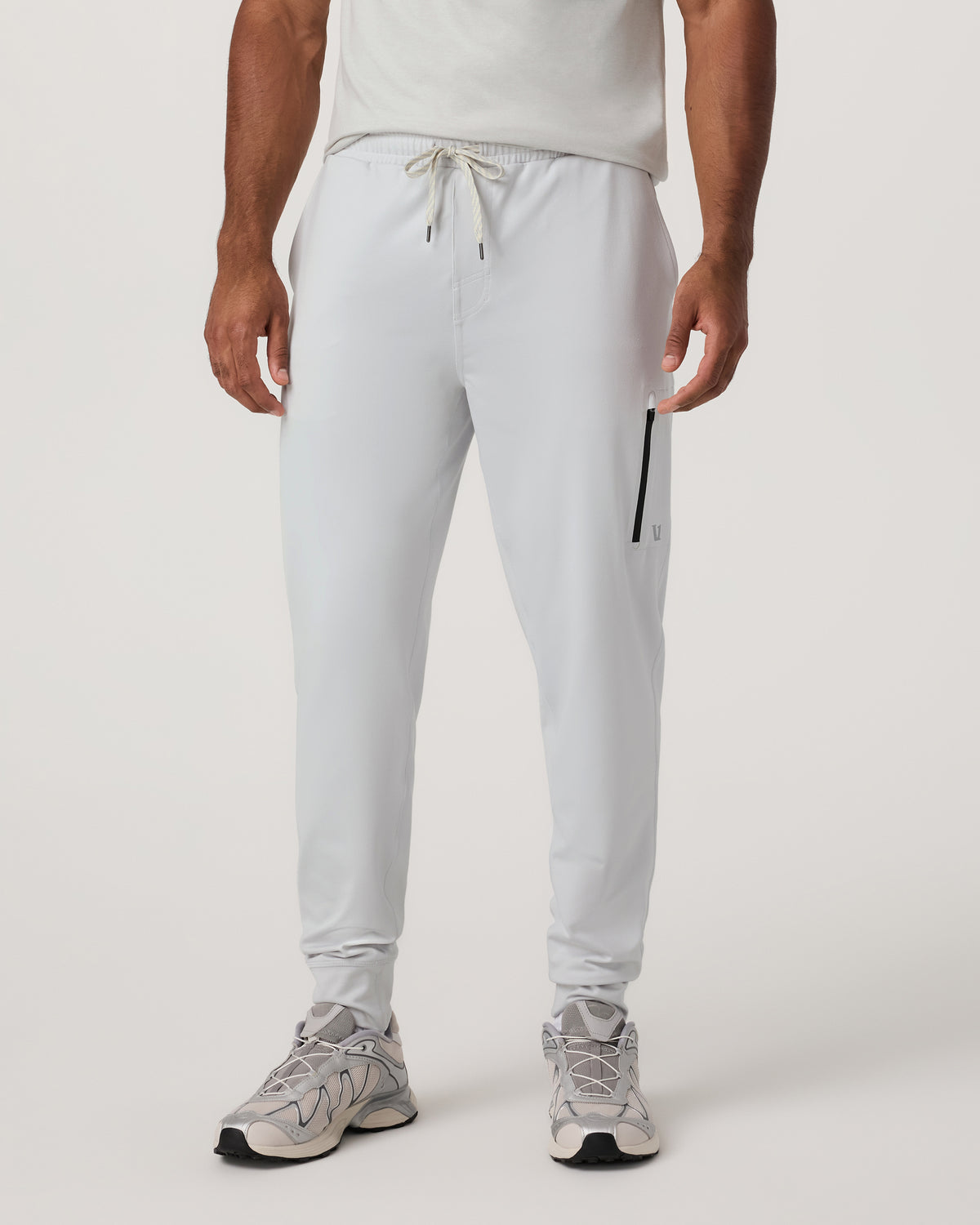 Men Vuori Sunday Performance Jogger 30" Men's Frost Grey Jogger