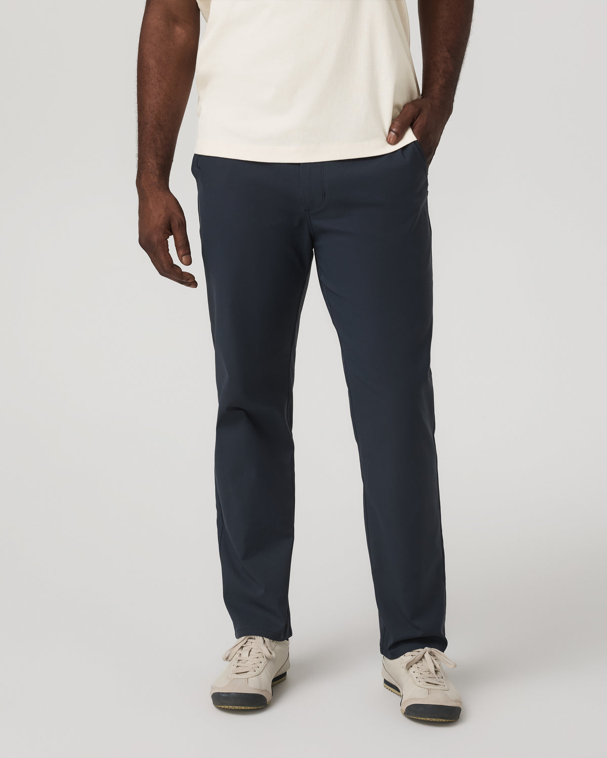 Men Vuori Cascade Chino Classic Fit 30" Men's Ink Pants