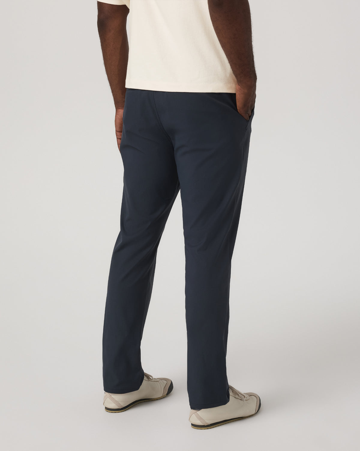 Men Vuori Cascade Chino Classic Fit 30" Men's Ink Pants