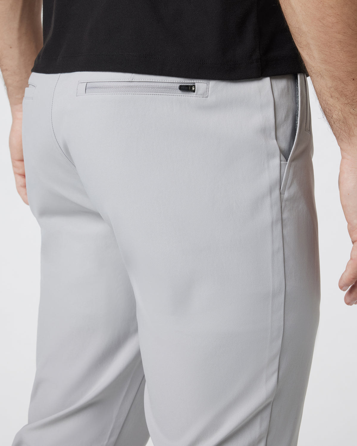 Men Vuori Cascade Tech Chino Pant 32" Men's Fog Chinos