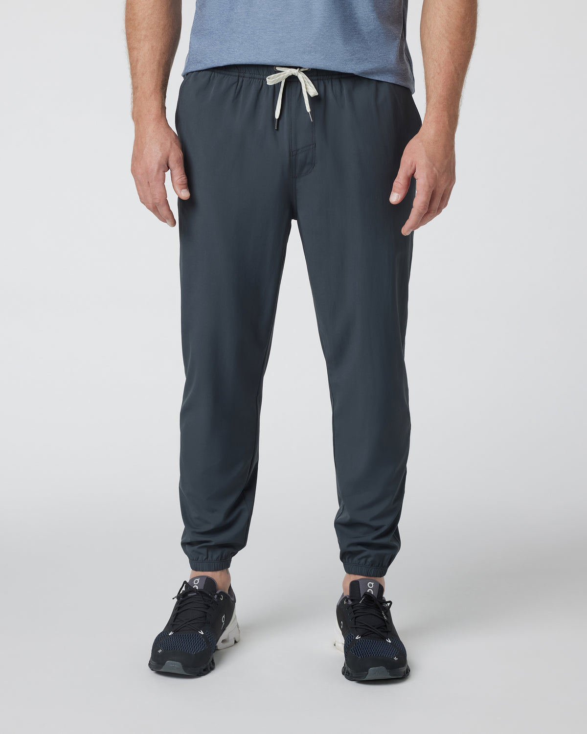 Men Vuori Kore Jogger Lined - Short Charcoal Workout Joggers