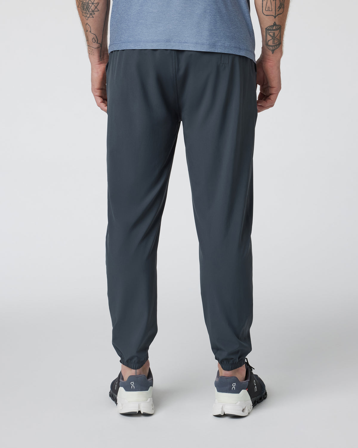 Men Vuori Kore Jogger Lined - Short Charcoal Workout Joggers