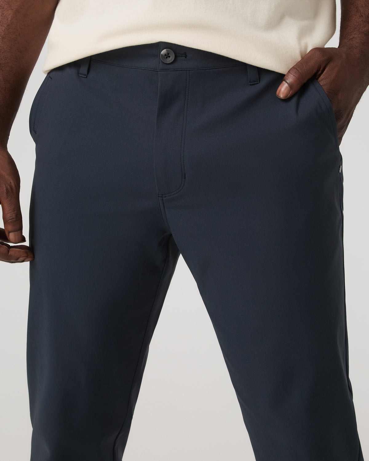 Men Vuori Cascade Chino Classic Fit 32" Men's Ink Pants