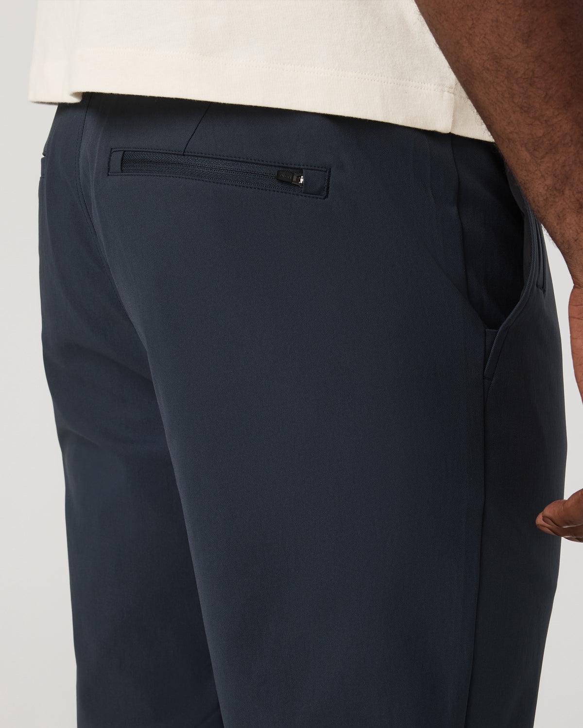 Men Vuori Cascade Chino Classic Fit 32" Men's Ink Pants