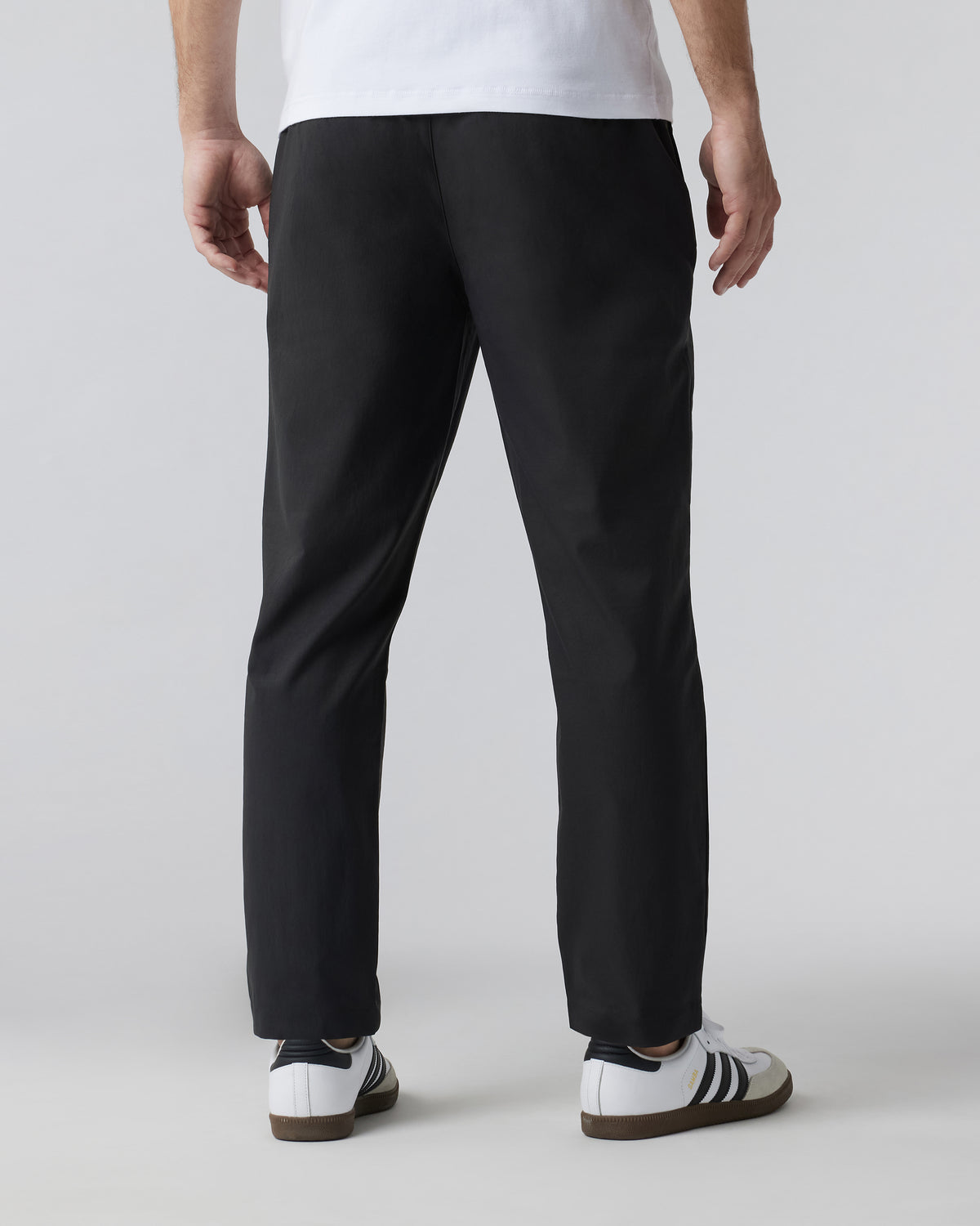 Men Vuori Cascade Crinkle Pant Relaxed 30" Black