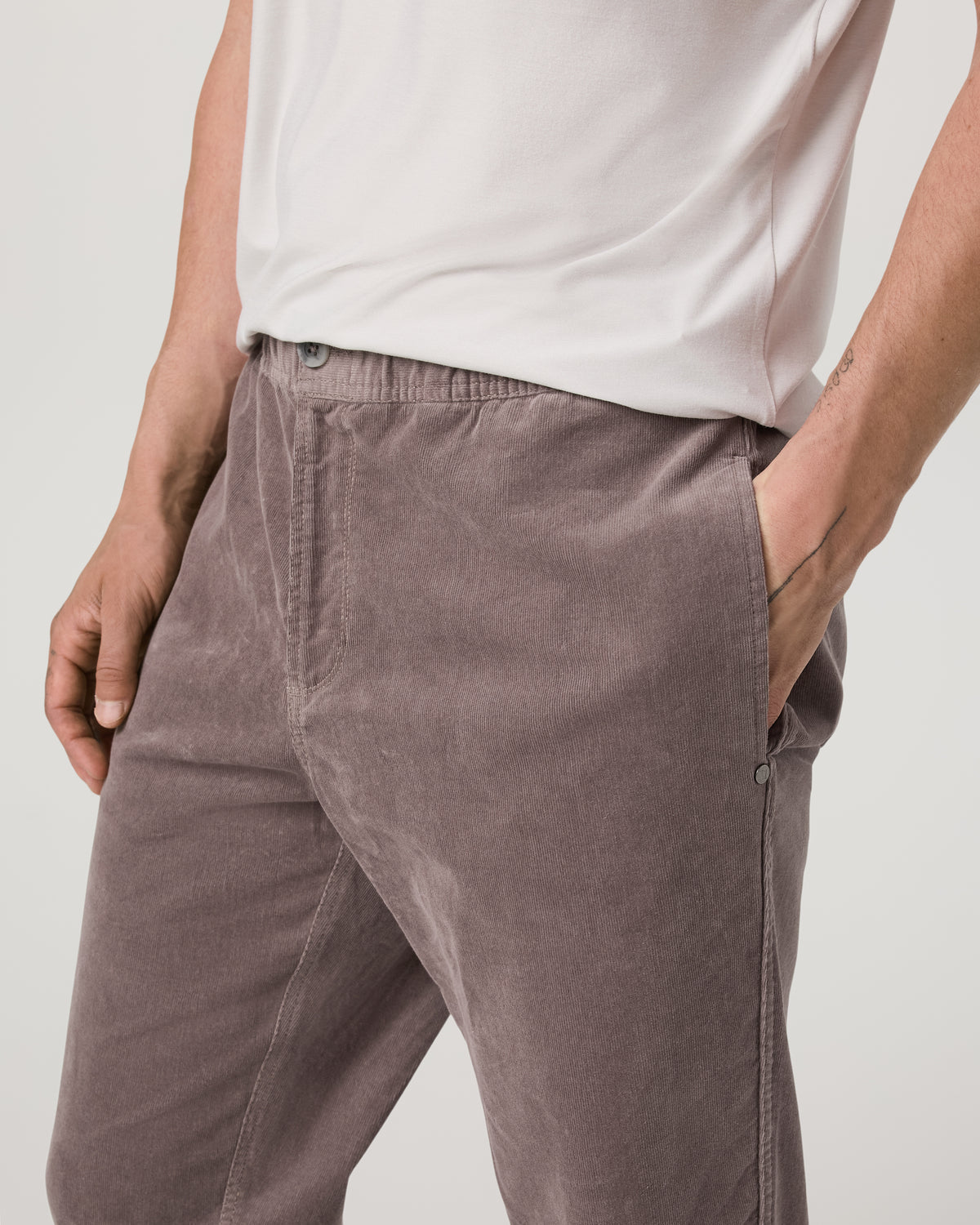 Men Vuori Men's Optimist Elastic Waist Pant Classic Fit Huckleberry