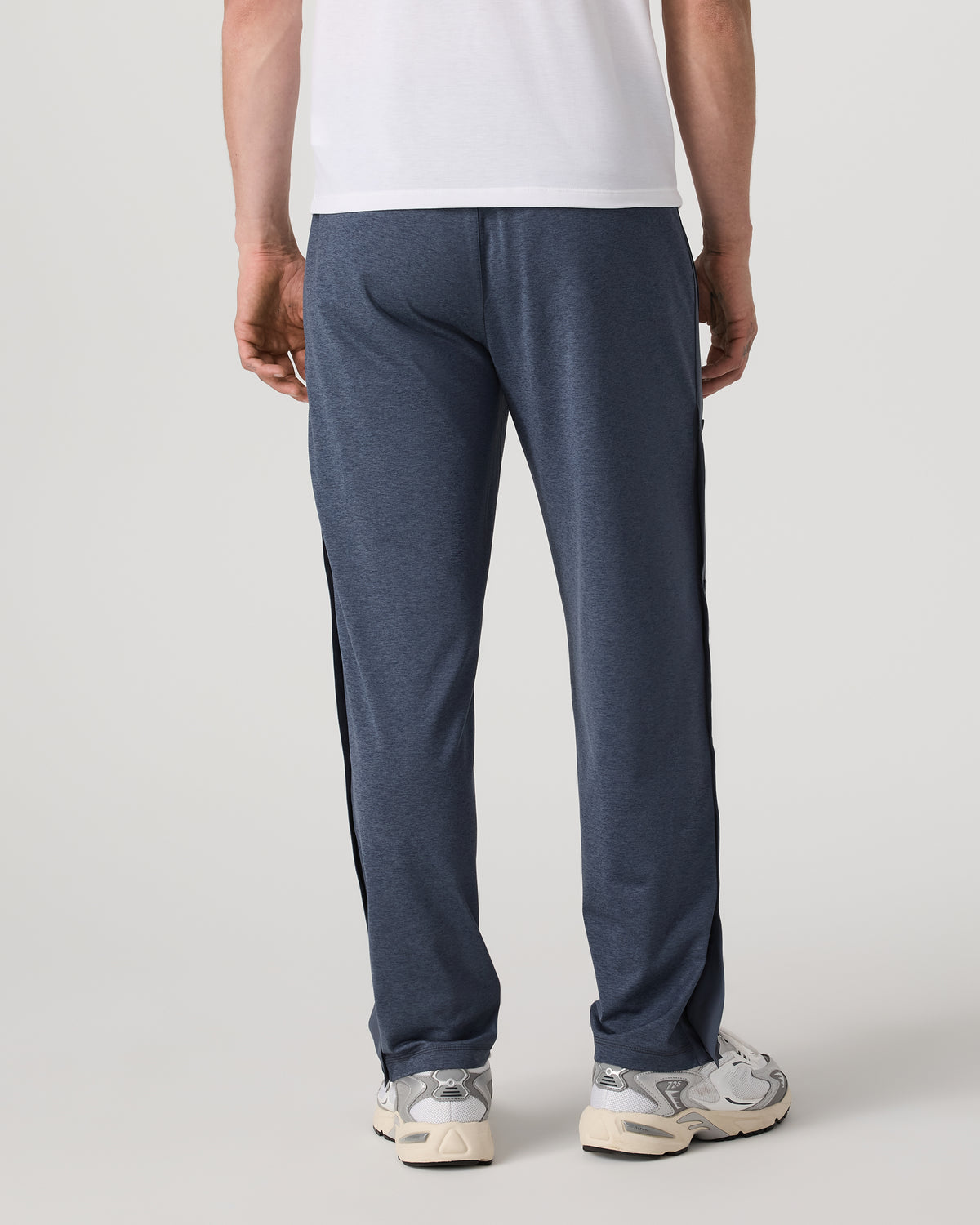 Men Vuori Sunday Warm Up Pant 30" Men's Azure Heather Pants