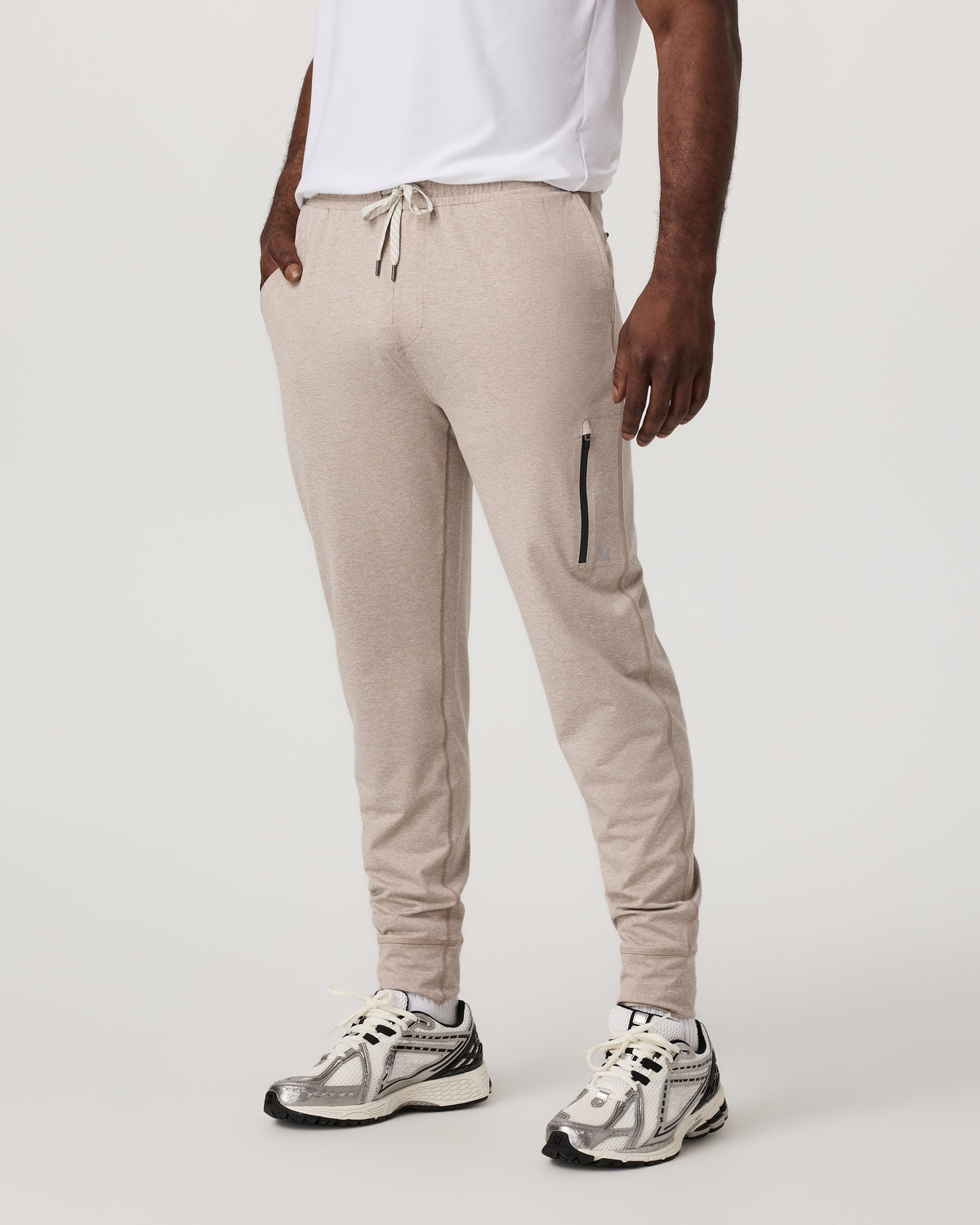Men Vuori Men's Sunday Performance Jogger 30" Toast Heather