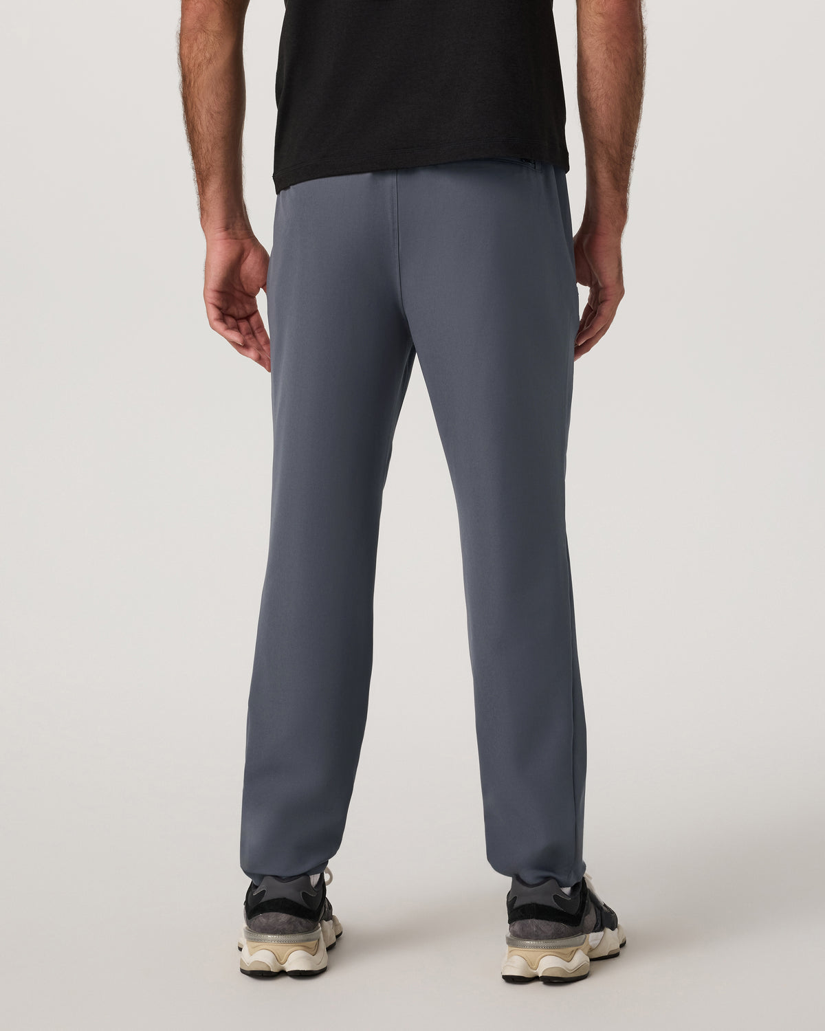 Men Vuori Train Tech HD Pant Classic 29" Men's Moonlight Pants