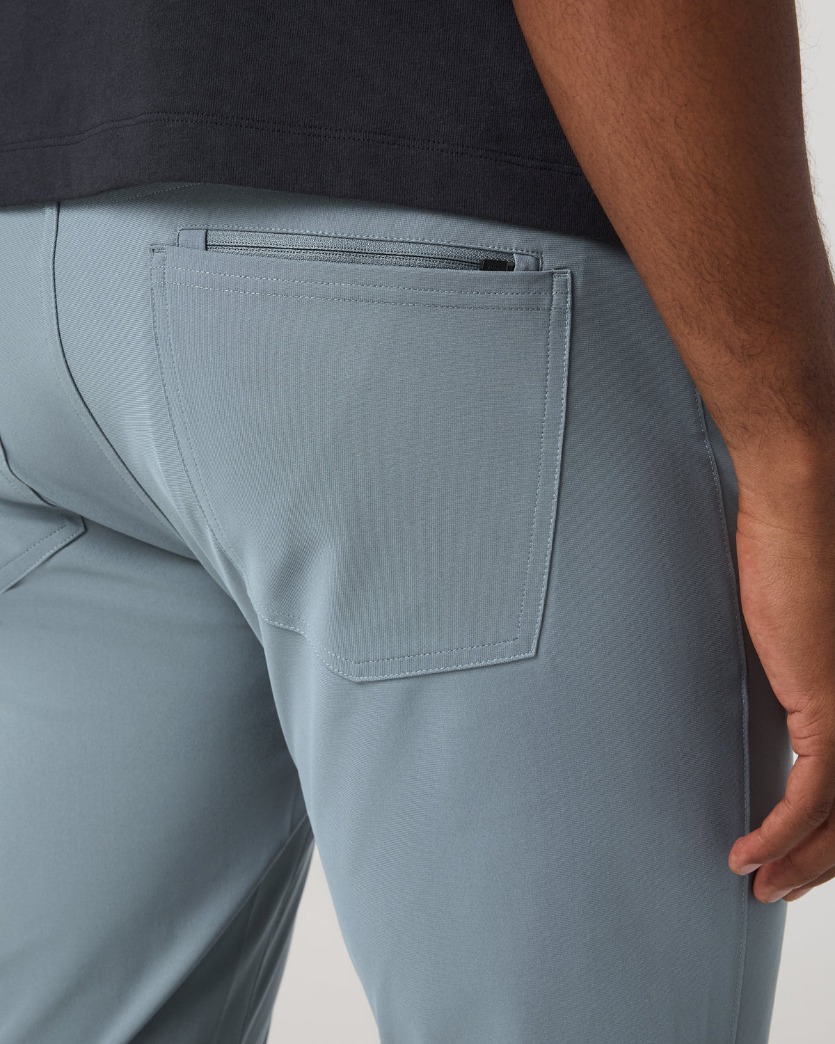 Men Vuori Meta Pant Athletic Slim 32" Dusty Blue 5-Pocket Pants