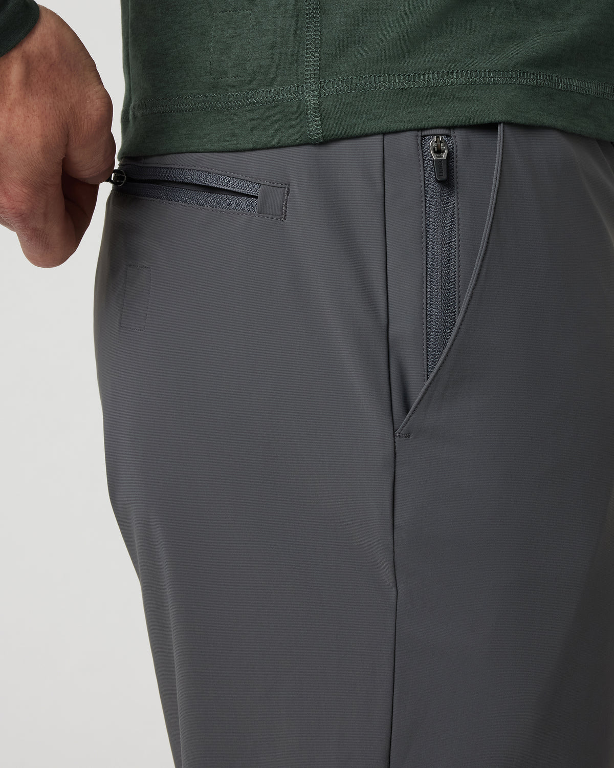 Men Vuori Fleet Chino Pant Athletic Slim 30" Charcoal