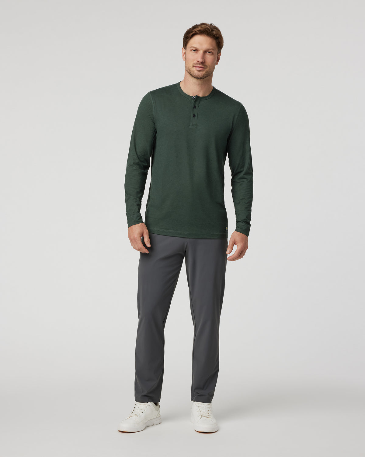 Men Vuori Fleet Chino Pant Athletic Slim 30" Charcoal