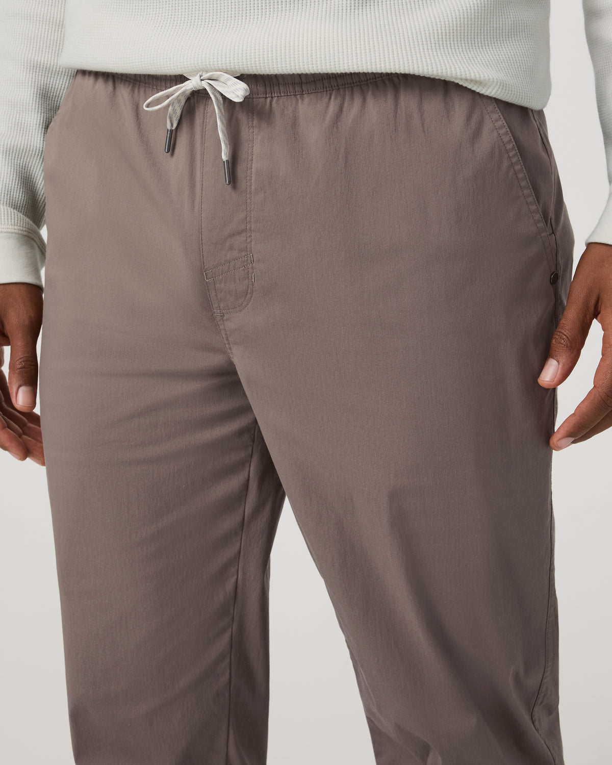 Men Vuori Men's Kore Everyday Pant Lined Classic 30" Smokey Taupe