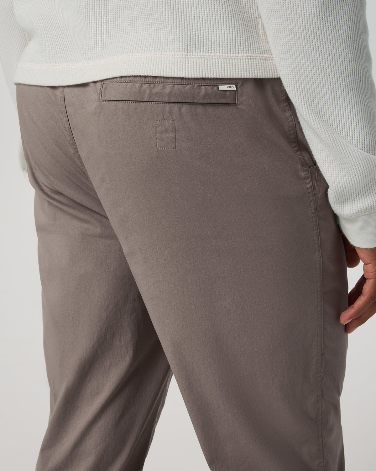 Men Vuori Men's Kore Everyday Pant Lined Classic 30" Smokey Taupe