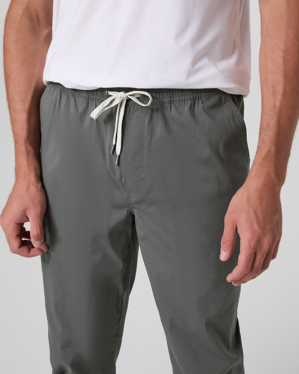 Men Vuori Kore Everyday Pant Lined Classic Fit 30" Dark Pewter