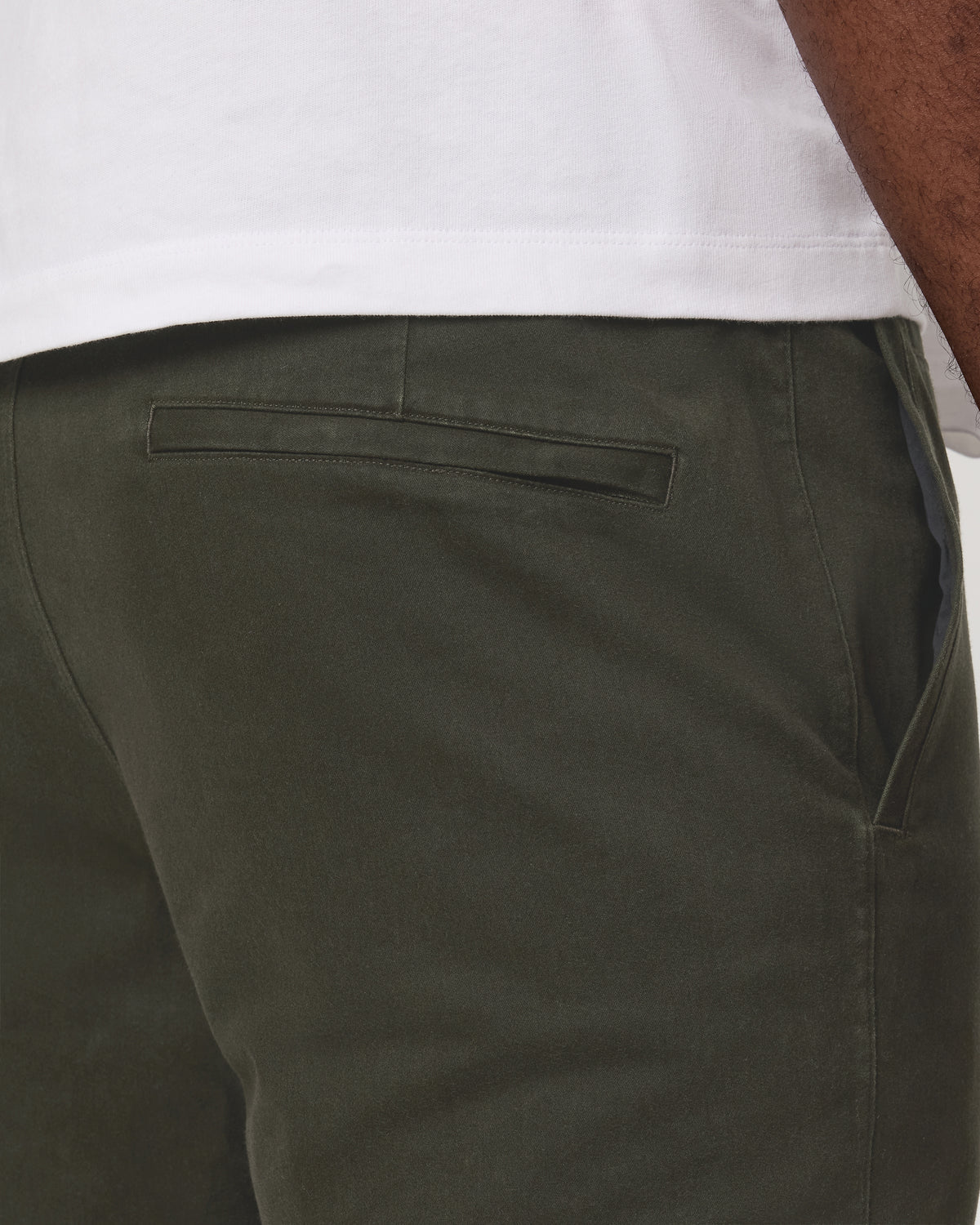 Men Vuori Fletcher Chino Pant Classic 32" Men's Dark Oregano Chino Pant