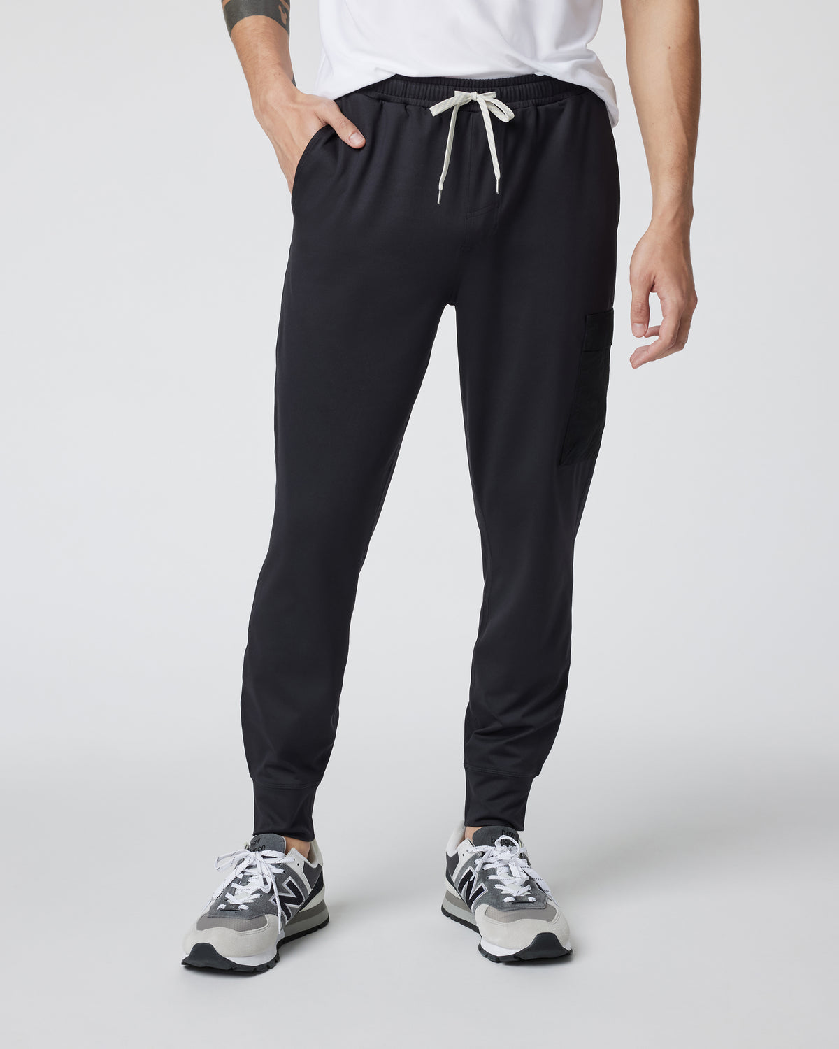 Men Vuori Sunday Utility Jogger Men's Black Cargo Joggers