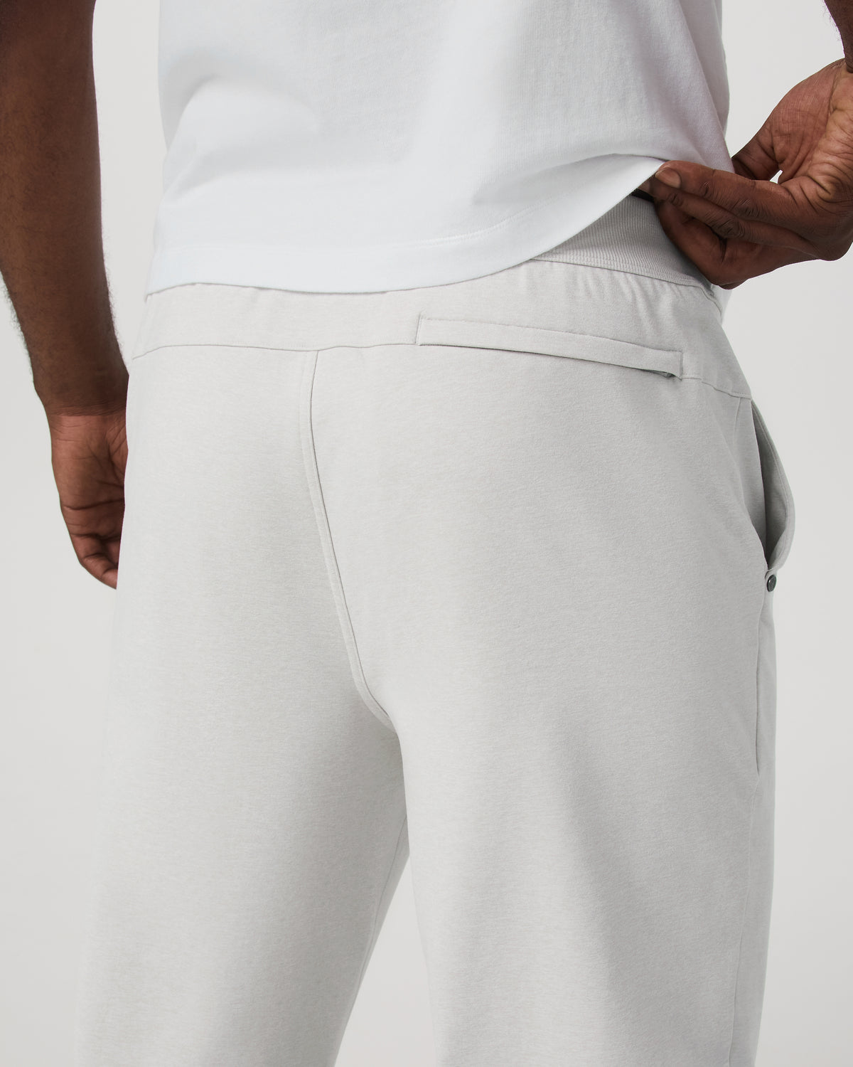 Men Vuori Men's Coronado Sweatpant 30" Salt Heather