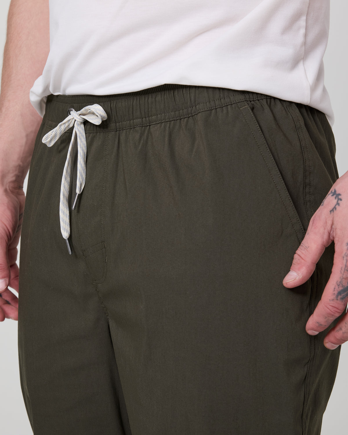 Men Vuori Kore Everyday Pant Lined Classic Fit 30" Dark Oregano