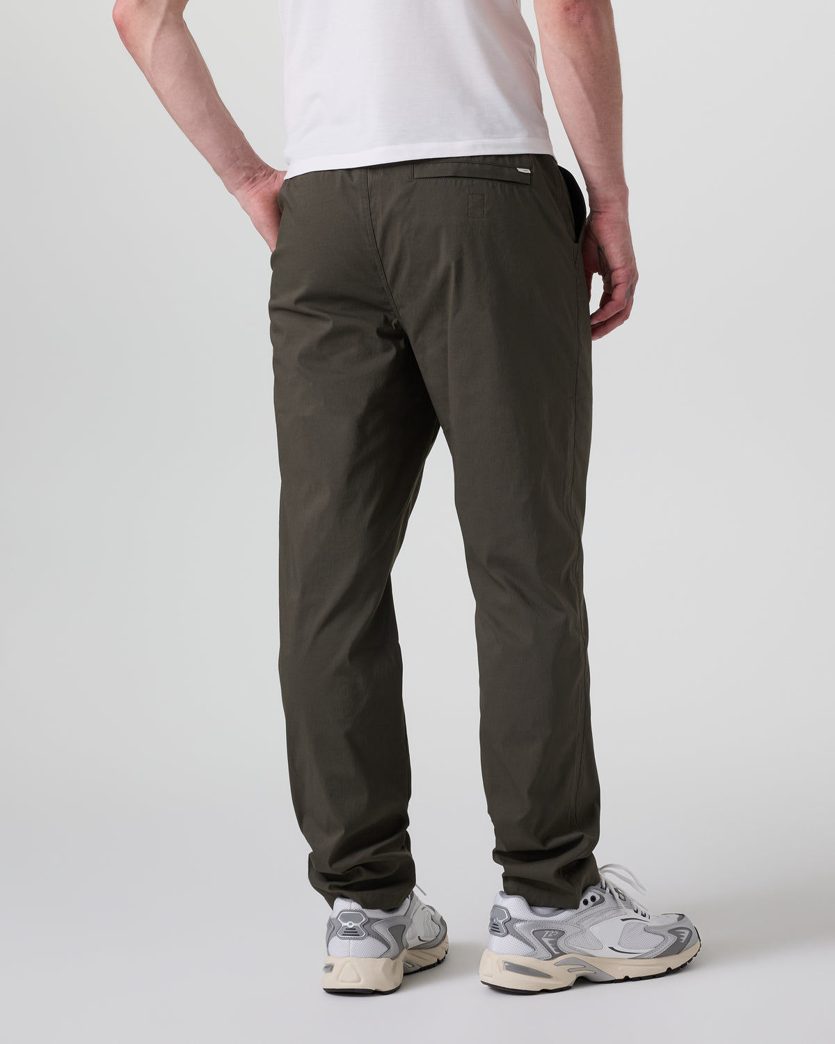 Men Vuori Kore Everyday Pant Lined Classic Fit 30" Dark Oregano