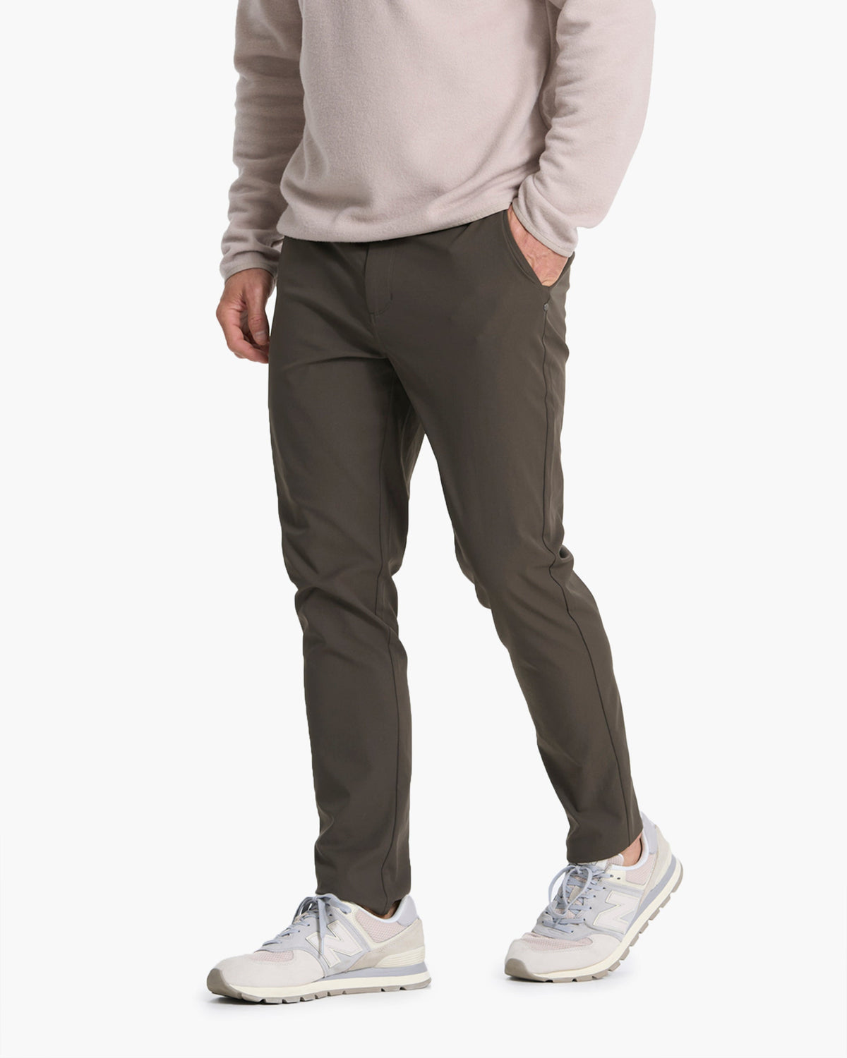 Men Vuori Cascade Tech Chino Pant Athletic Slim Fit 30" Dark Oregano