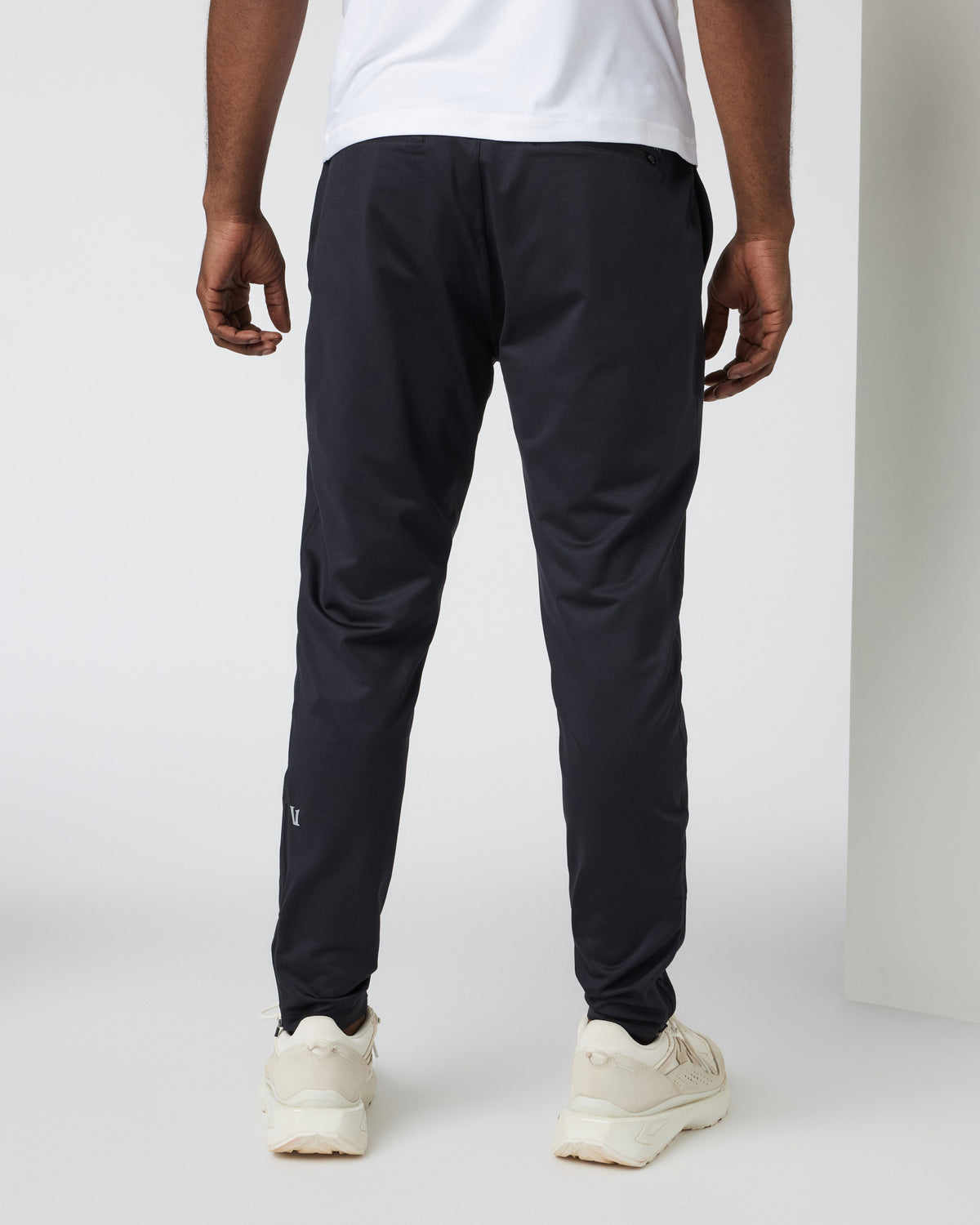 Men Vuori Sunday Performance Track Pant Black Athletic Pants