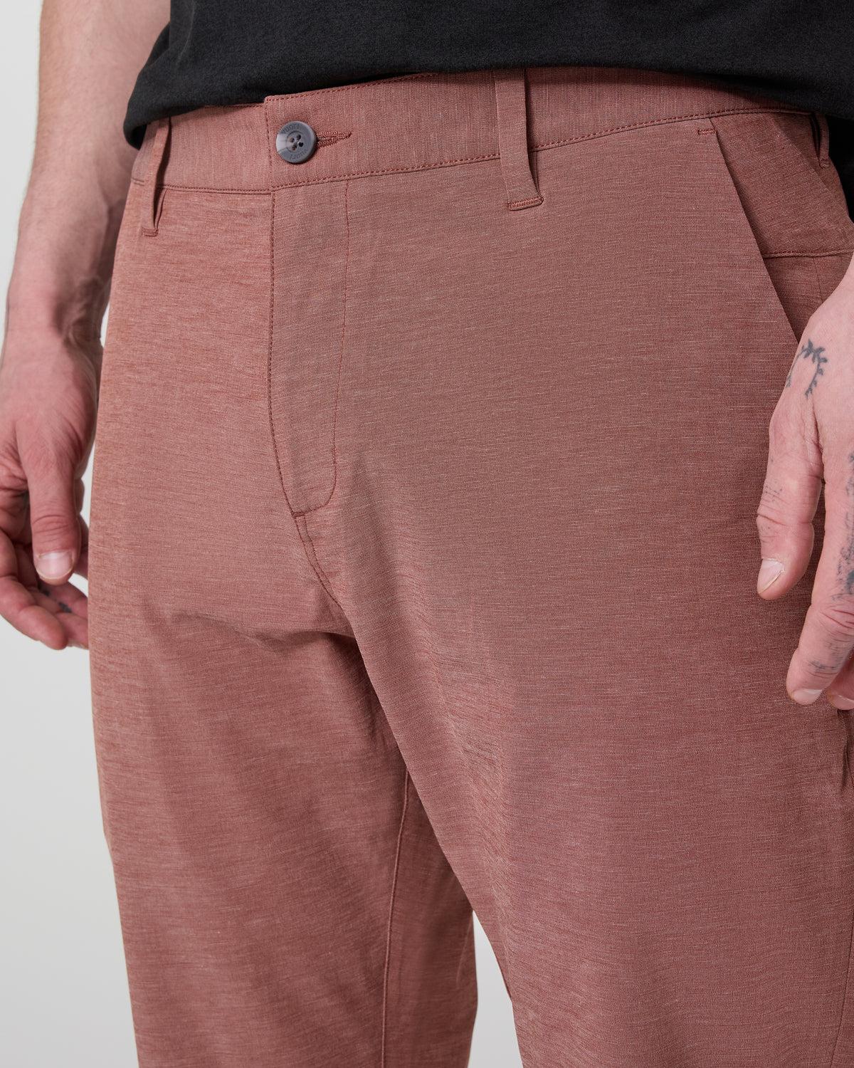 Men Vuori Aim Pant Sedona Brown Golf & Travel Pants