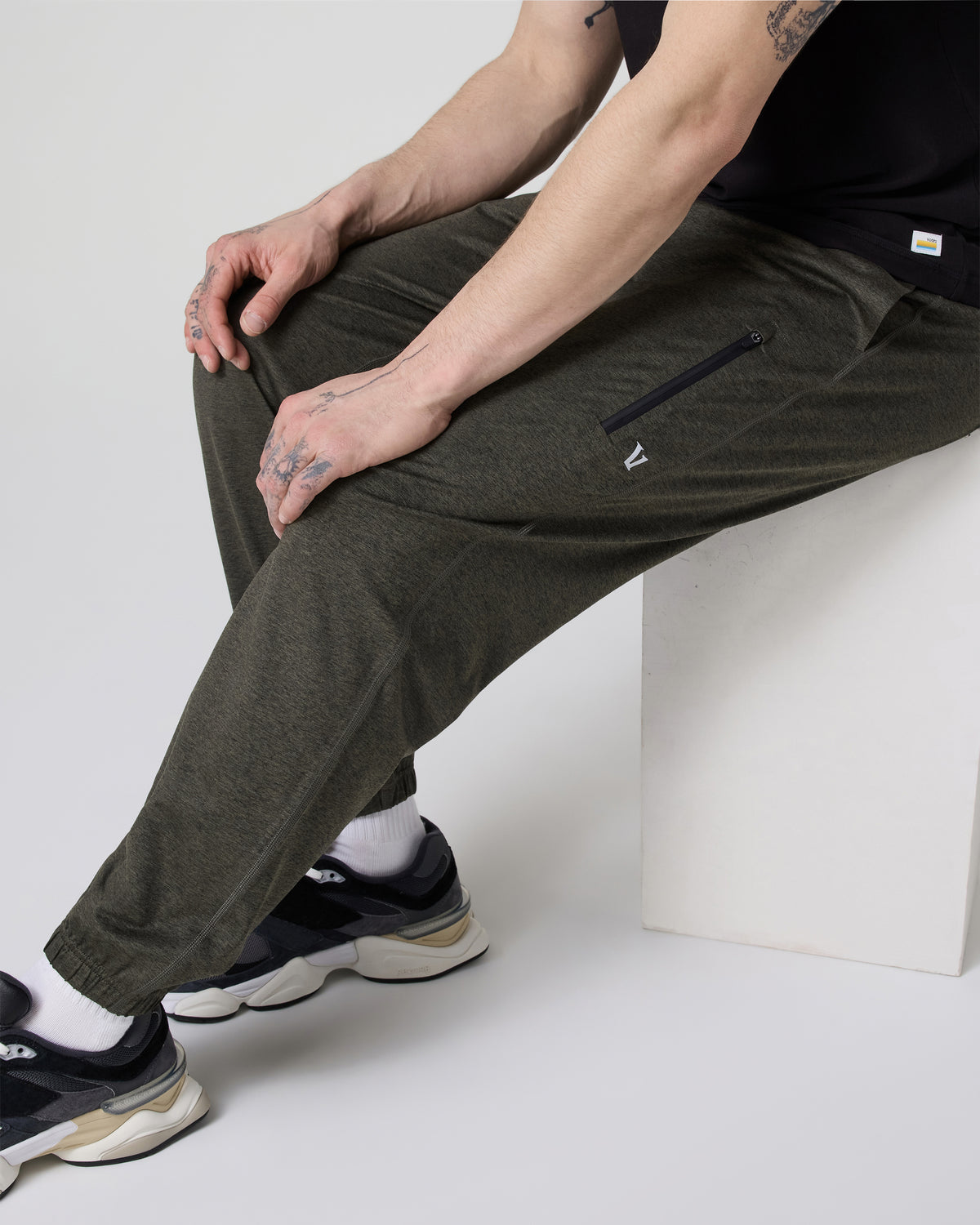 Men Vuori Sunday Performance Sweatpant Classic 30" Kale Heather