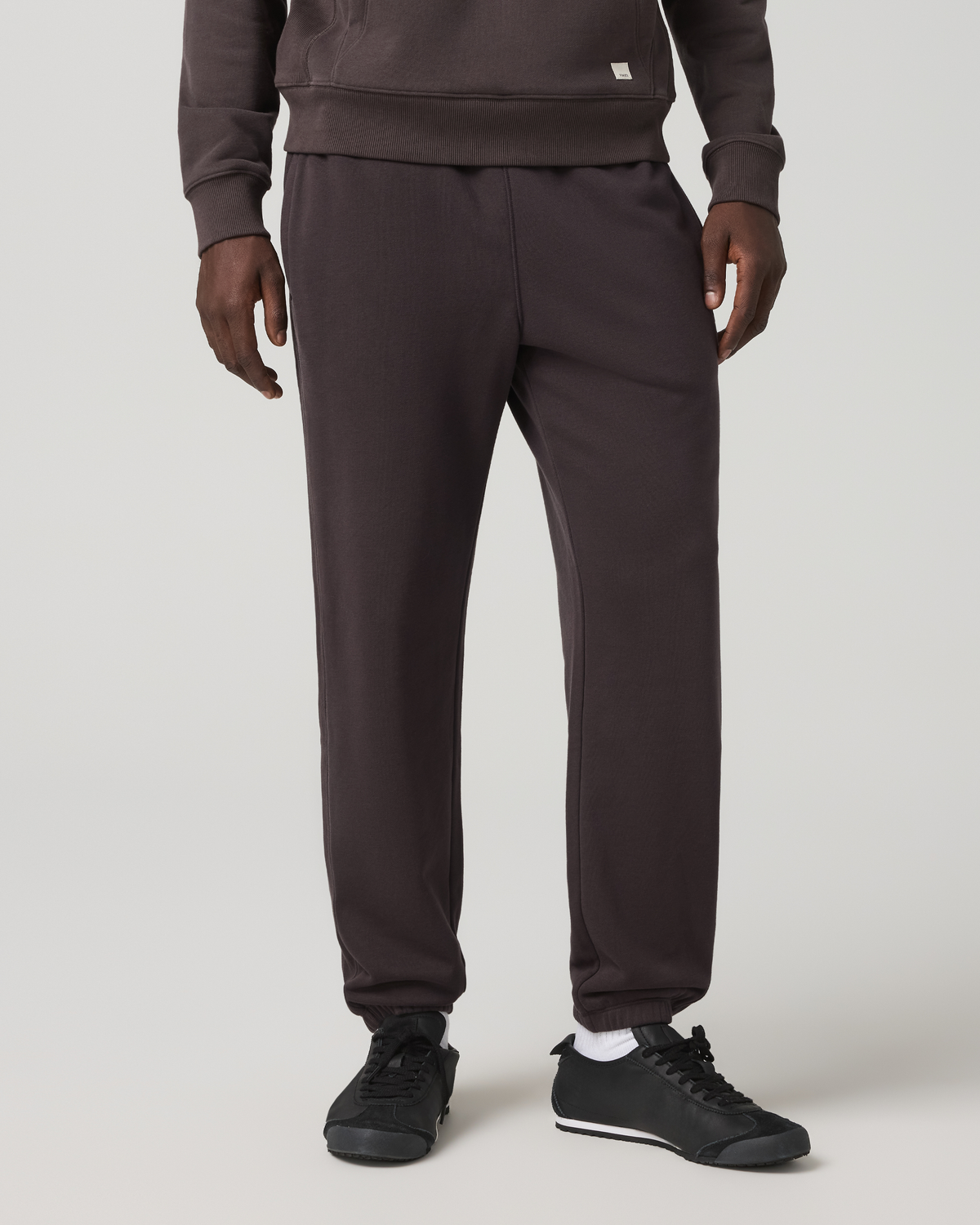 Men Vuori Cypress Vintage Jogger 28" Men's Comfy Soot Joggers