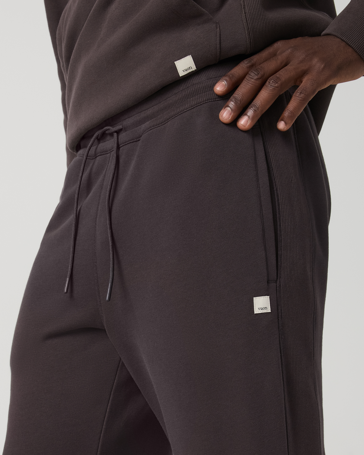 Men Vuori Cypress Vintage Jogger 28" Men's Comfy Soot Joggers