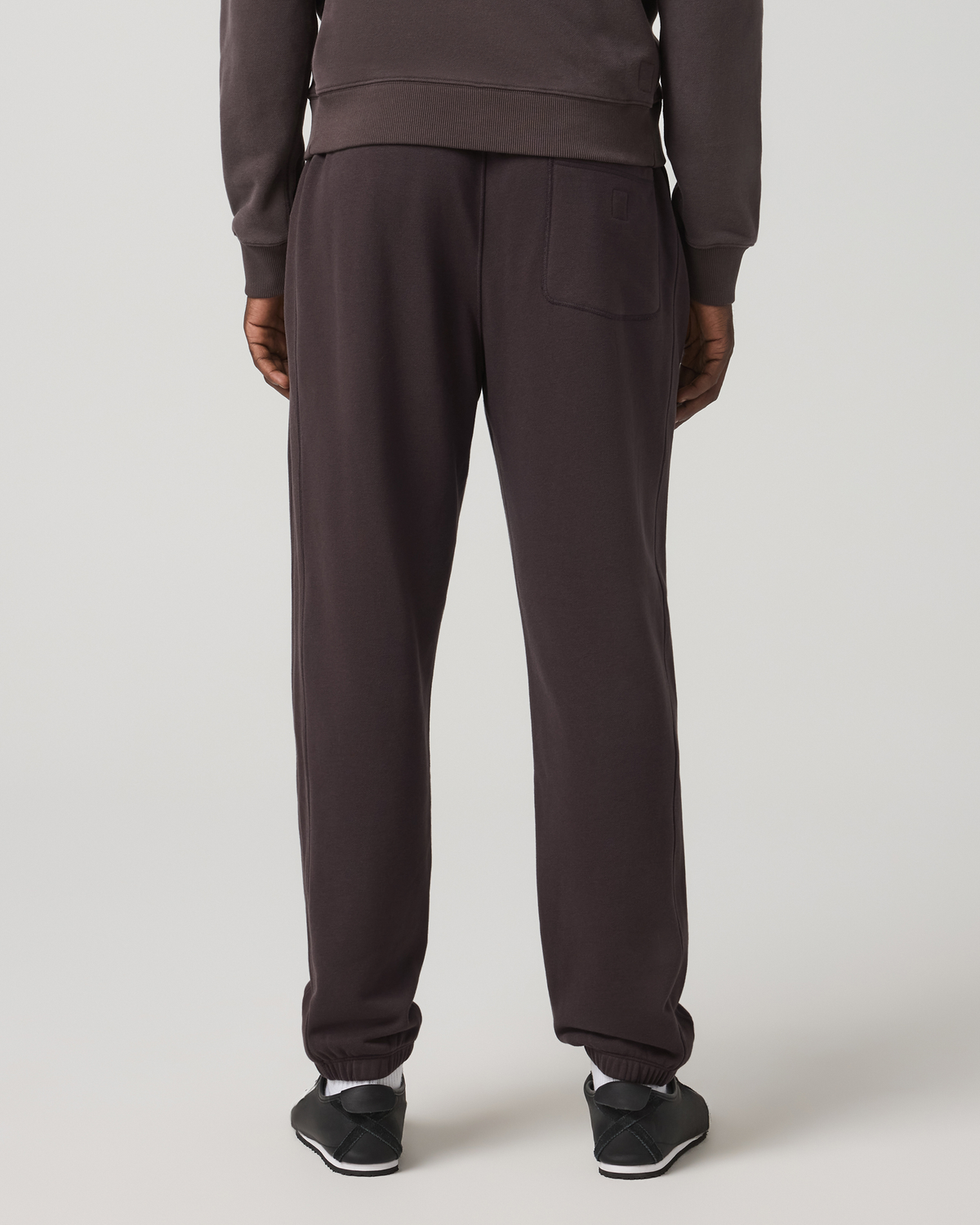 Men Vuori Cypress Vintage Jogger 28" Men's Comfy Soot Joggers