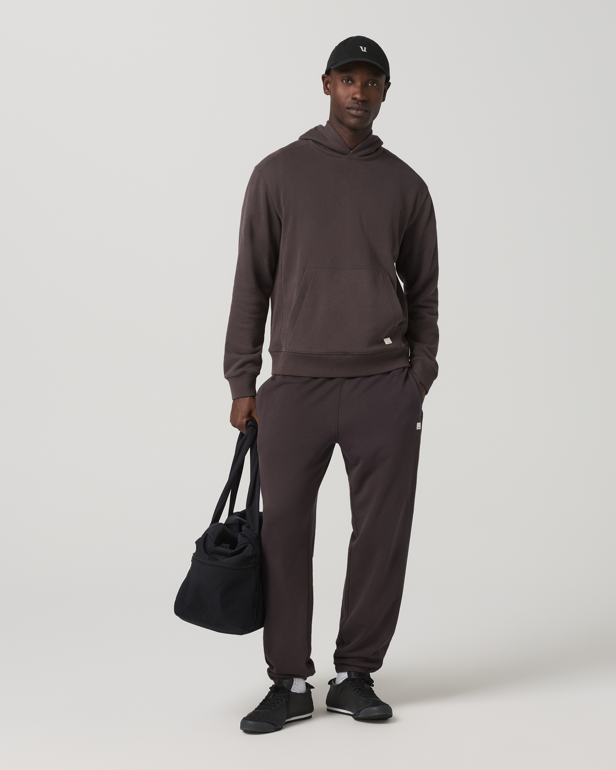 Men Vuori Cypress Vintage Jogger 28" Men's Comfy Soot Joggers