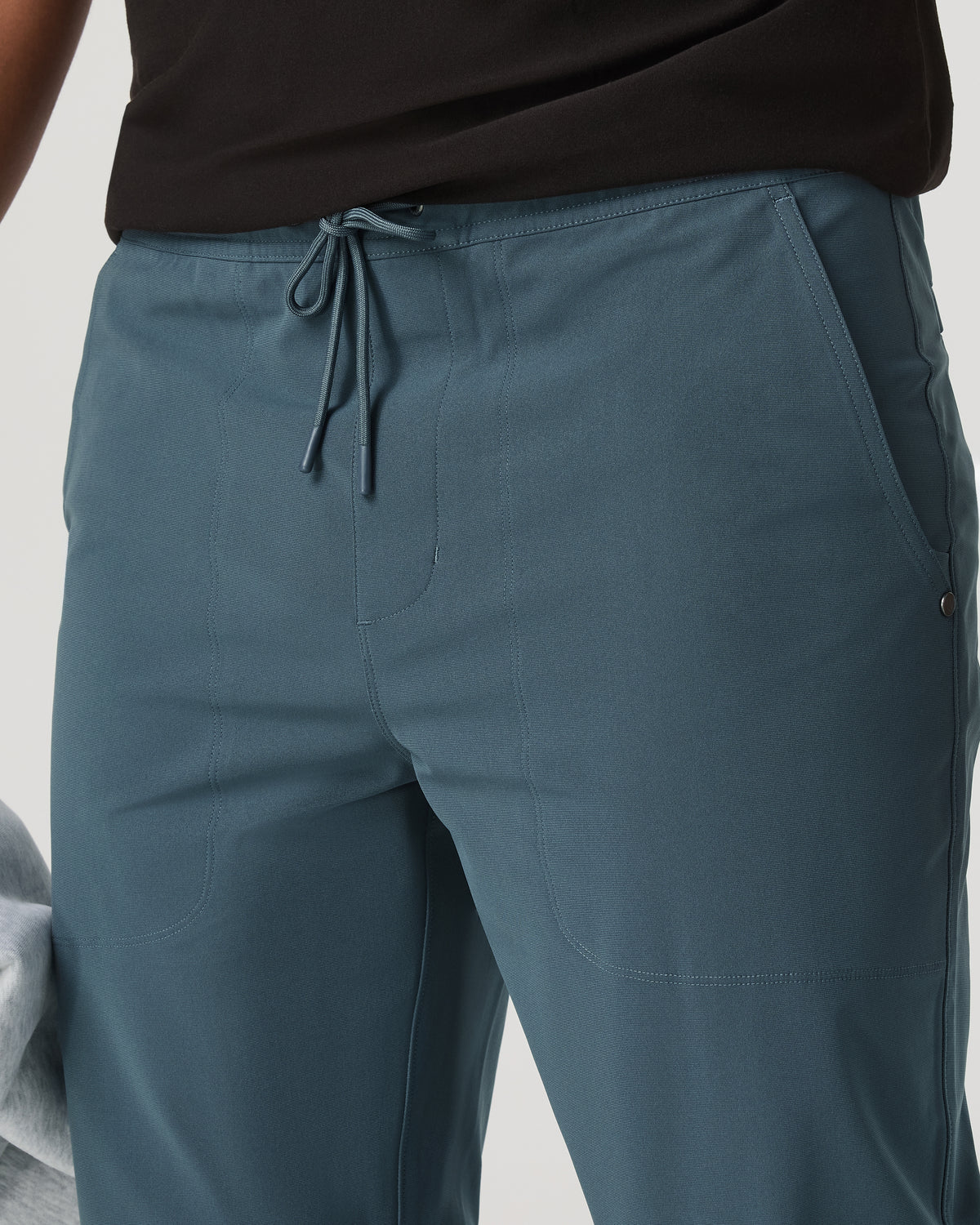 Men Vuori Meta Jogger 30" Men's Blue Sea Performance Knit Joggers